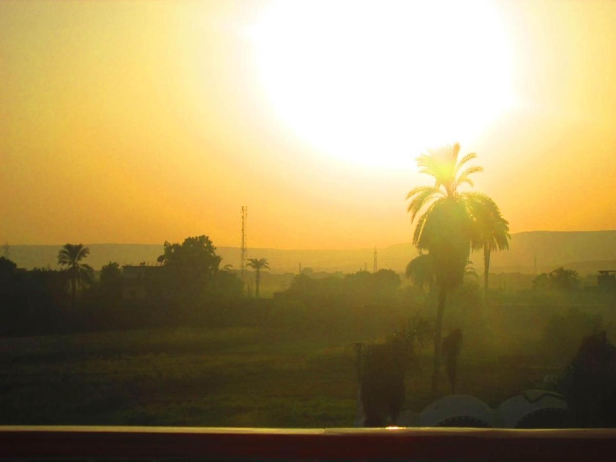Moon Valley Apartments Luxor Bagian luar foto